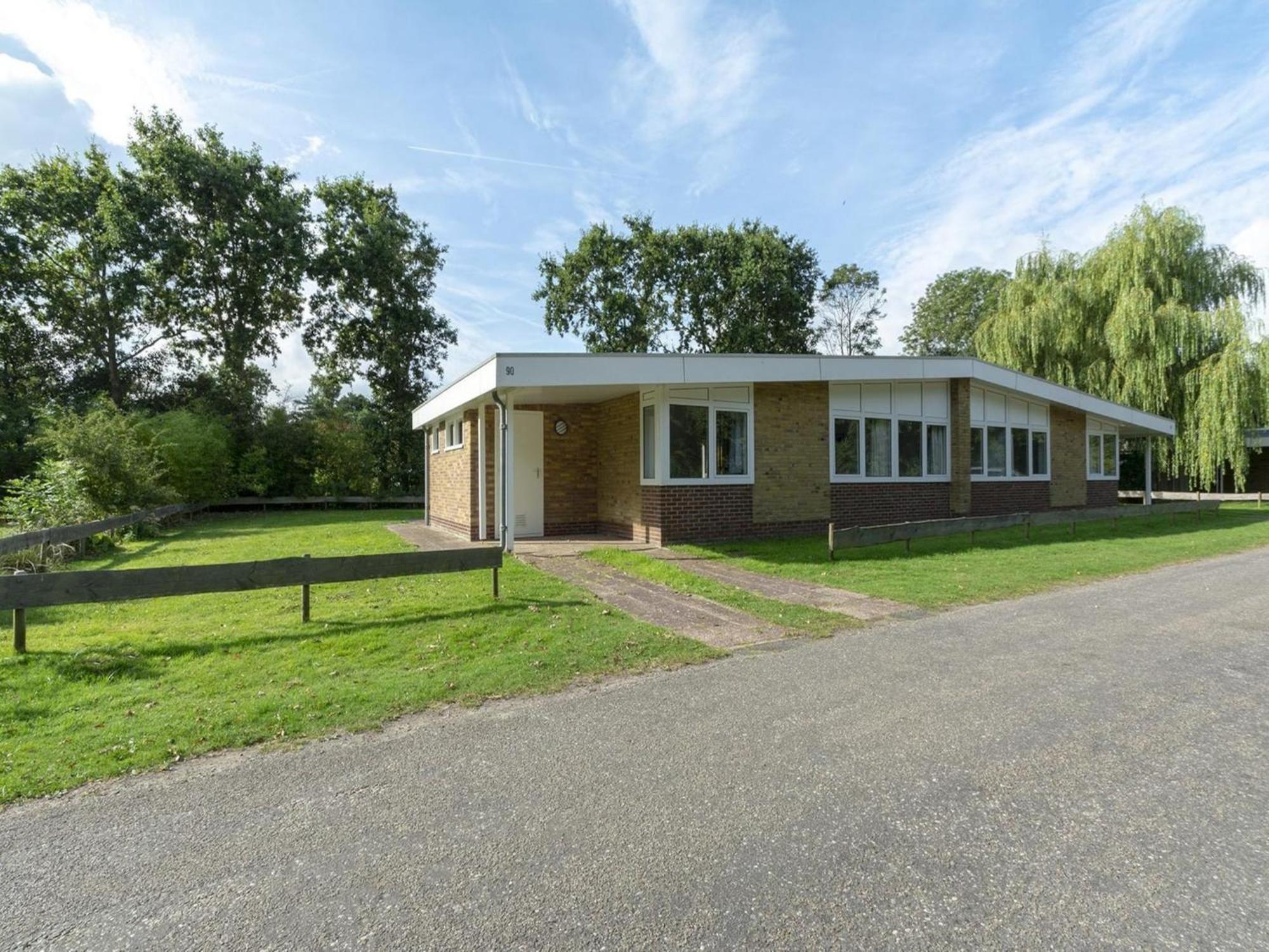 Sint Maartensvlotbrug Stylish Beachside Bungalow With Patio מראה חיצוני תמונה